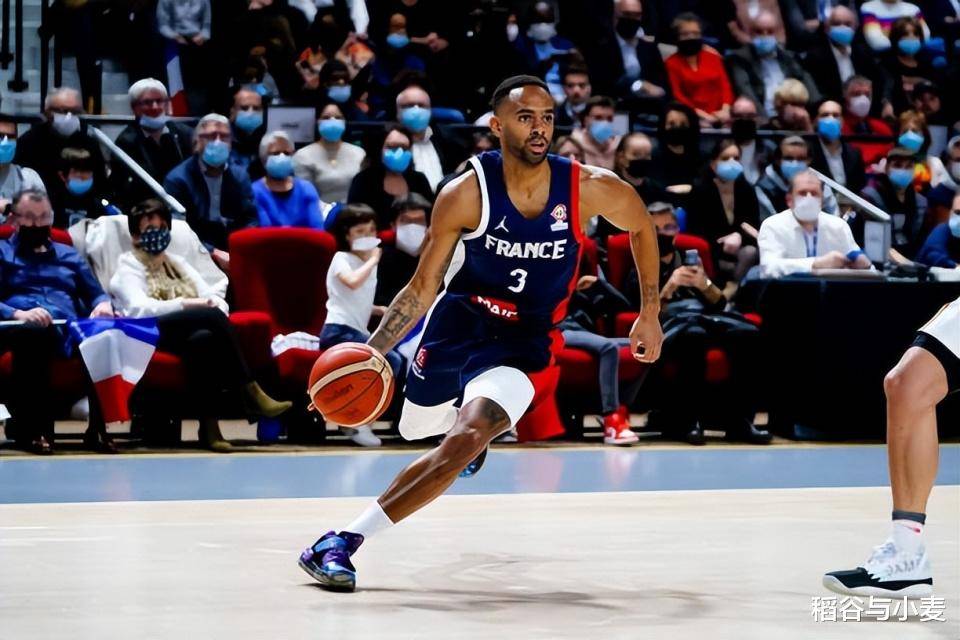 九游娱乐平台 -最后时刻突围战来临，洛杉矶快船围绕法甲主帅复盘，球迷炸锅，轮换策略被讨论的简单介绍