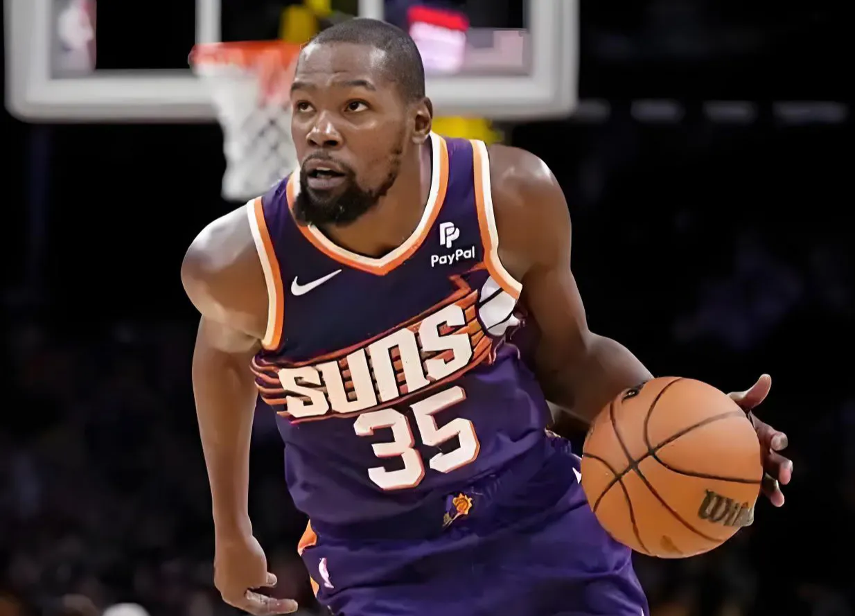 九游网址 -包含里程碑夜菲尼克斯太阳豪取连胜；NBA常规赛窗口期刷纪录；更衣室稳定；控场能力受关注的词条