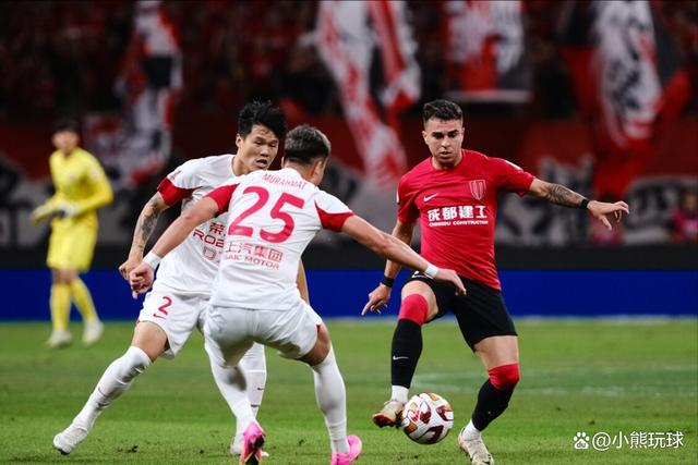 九游体育 -上海海港加时末段单刀错失，志在德甲名次提升，媒体盛赞，年轻球员得到机会 